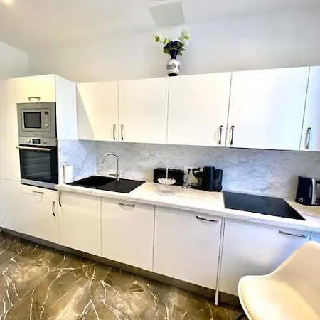 Appartement Orchidée- New 3p-luxe-central-clim-wifi-1min Beach Nice